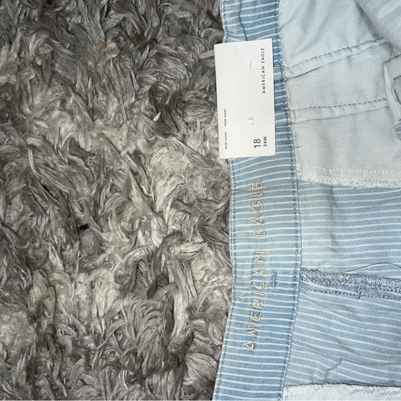 Pin stripped tie-front detail mom shorts - Picture 3 of 4